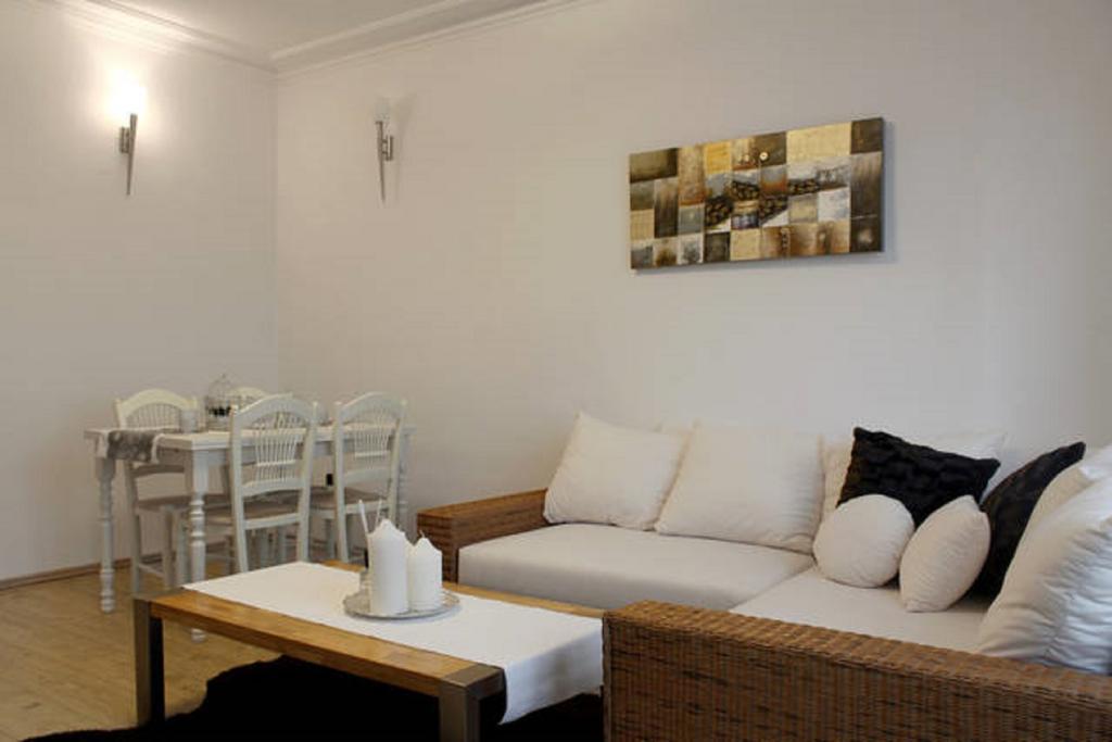 Apartment Argentinska 8 Praga Exterior foto